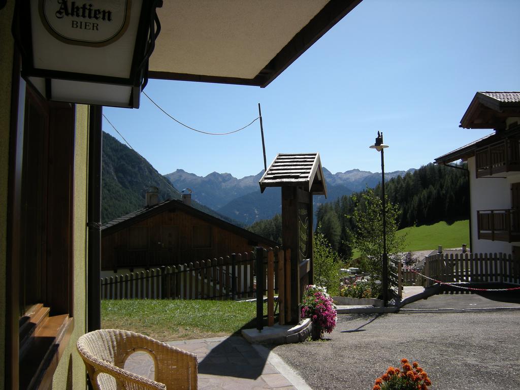 Albergo Pozzole Stava Exterior photo